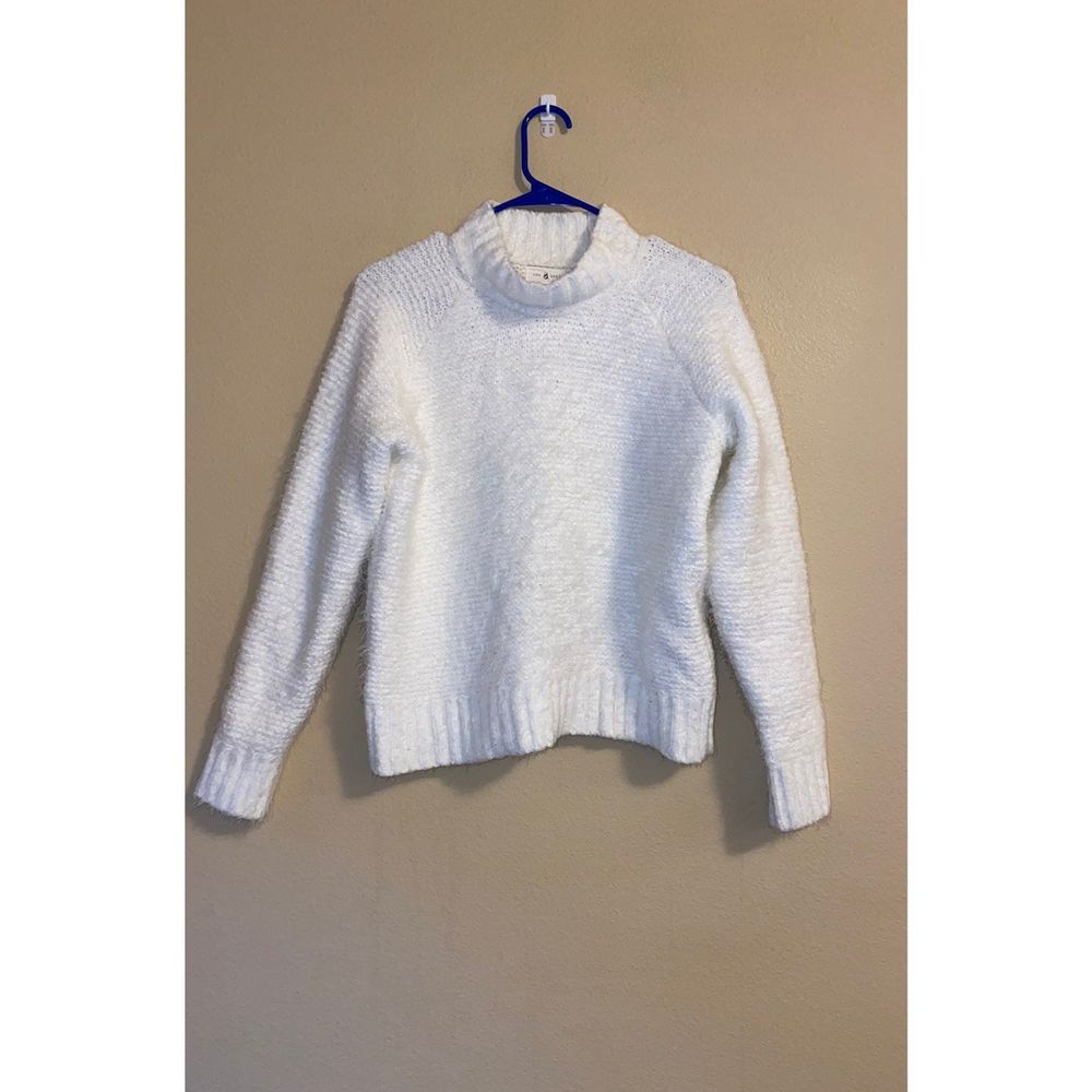 Lou and Grey White turtleneck sweater